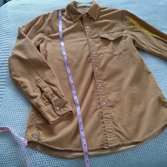CRIQUET mens medium curduroy snap front shirt - Picture 3 of 6